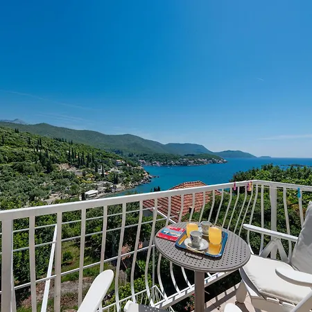 Penzion Rose Molunat